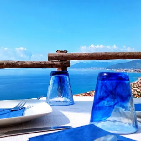 Blu Oltremare Oda ve Kahvaltı Borgio Verezzi