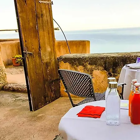 Blu Oltremare 4*