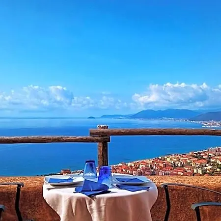 Blu Oltremare 4*