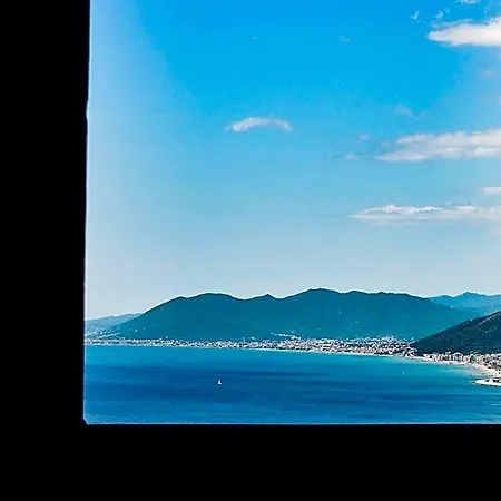 Alojamento de Acomodação e Pequeno-almoço Blu Oltremare 4*
