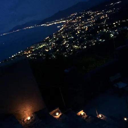 Blu Oltremare Oda ve Kahvaltı Borgio Verezzi